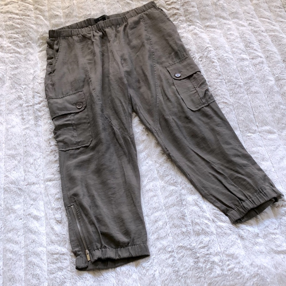 BCBG Max Azria cropped cargo pocket parachute pants